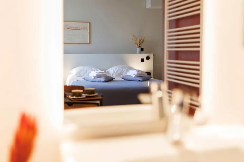 Studio For 2 In City Of خنت شقة